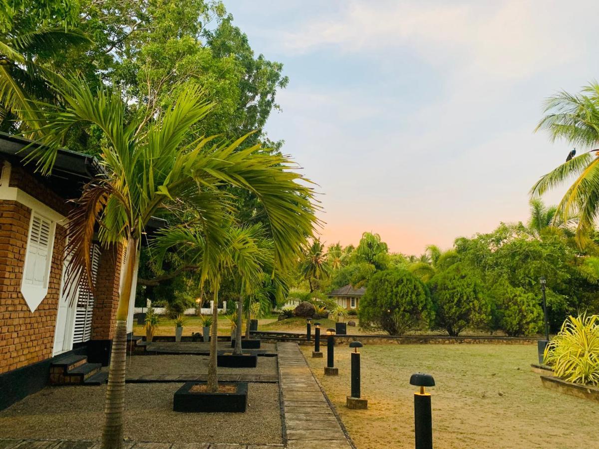 Sethway Village Minneriya Esterno foto